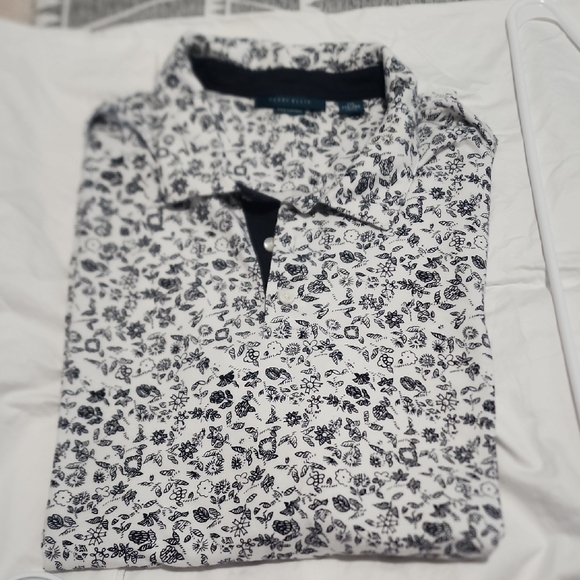 Perry Ellis Black and White Polo Shirt with Intricate Design - Picture 1 of 4